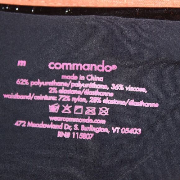 Commando Faux Patent Leather Black Pants Women Size Medium - Picture 14 of 15